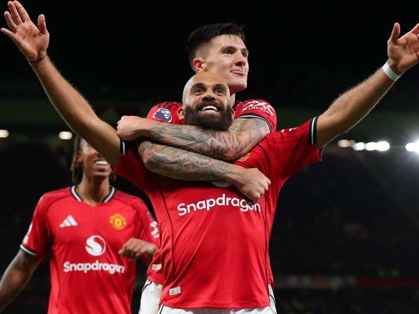 鲁尼对姆贝莫由黑转粉,称其为曼联今年最成功的引援